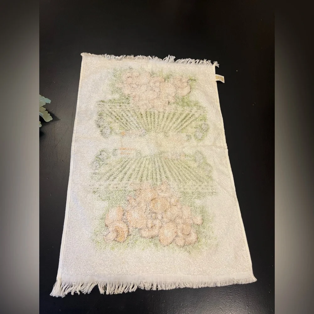 NOS Vintage 70s Mid Century Modern‎ Mushroom Plantation Farm Kitchen Towel As Is
